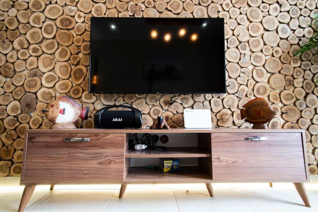Sea & Mountain House Notos